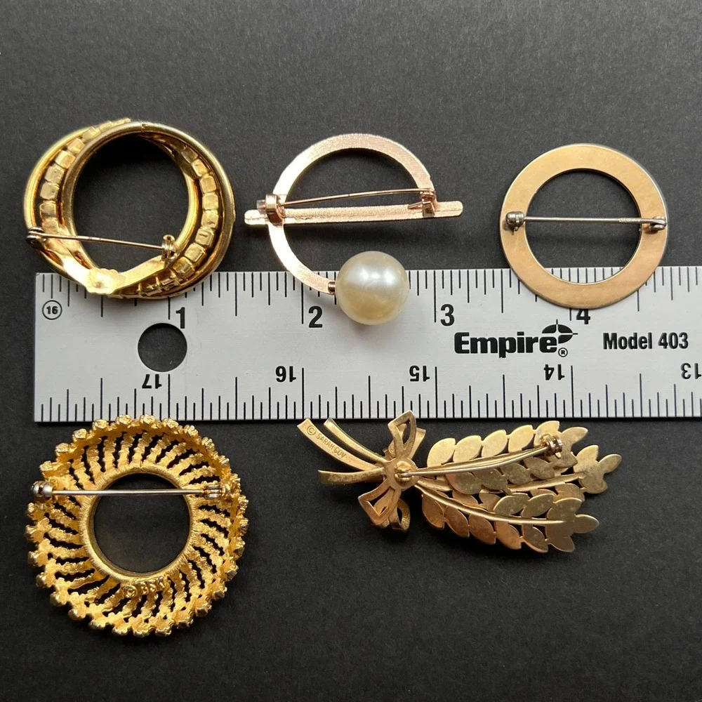 Vintage Brooch Lot 10 Gold Silver Tone Rhinestone Incl Sarah Cov BSK Krementz